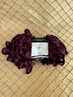 Mainstays Velvet Yarn ~ Metropolitan Burgundy 8.6 oz.-image