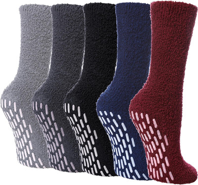 Non Slip Fuzzy Socks for Women Cozy Hospital Socks Soft Fluffy with Grips Socks -image