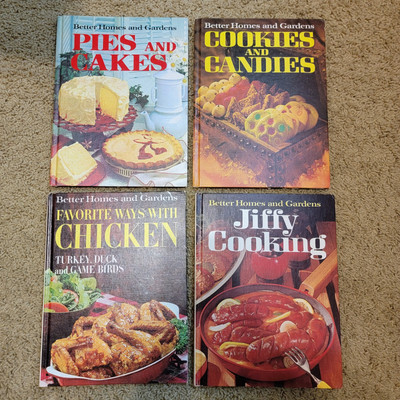 Better Homes And Gardens Vintage LOT Of 4 Cookbooks Jiffy, Pies, Chicken,Cookies-image