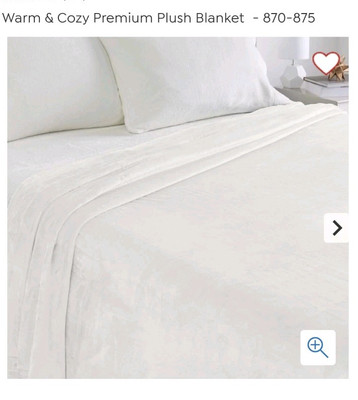 Premium Plush Blanket White Size Twin 72x92in Brand New-image