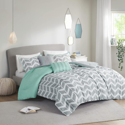 Cozy Comforter Set Geometric Design Modern All Season Vibrant Color Bedding Set -image