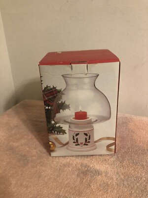 Jay Import Classique Hurricane Lamp Holly Berry Design #14-7979 NIB-image