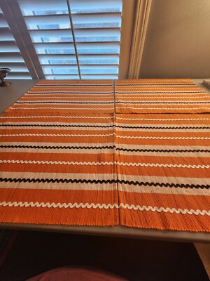 Pier 1 Imports Placemats Orange With Ric-Rak Rectangle Set Of 4-image