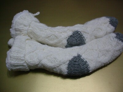 New (NO tags) House Casual Lounging Warm Thick Winter Socks Booties Cozy Comfort-image