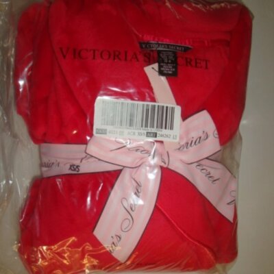 New Victoria's Secret Logo Short Cozy Women's Robe Bright Cherry Red Size XS/S-image