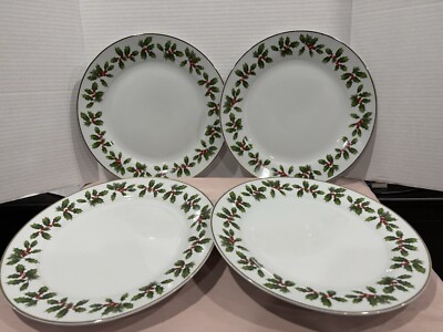 Vintage Better Homes & Garden Christmas Plates (4) With Holly Pattern-image