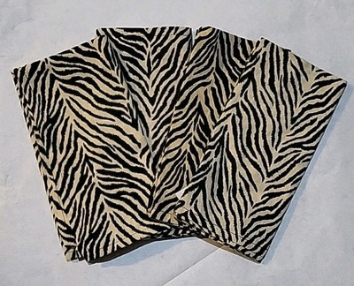 Pier 1 Imports Discontinued Animal Print  Set Of 4 Cotton Cloth Napkins 19 X 19-image