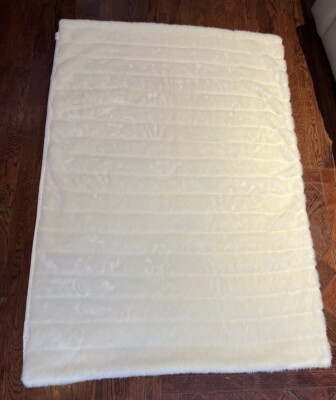 Faux Fur Ivory Soft  45x60 Throw Blanket Made In India Acrylic/Polyester Blend-image