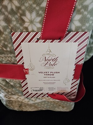 Brand New North Pole Trading Co. Velvet Plush Throw Christmas 50