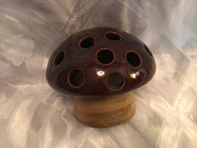VINTAGE CERAMIC MUSHROOM TEA LIGHT BY VANDOR  IMPORTS 1968-image