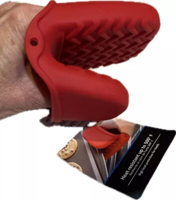 MAINSTAYS MINI SILICONE OVEN MITT POT HOLDER HOT PAD HEAT PROTECTION SHARK BITE-image