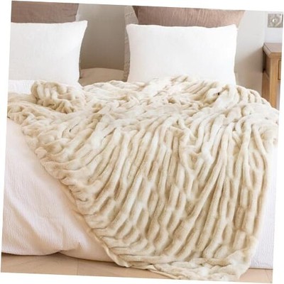 Luxury Faux Fur Blanket with Stretch Ruched Design, Cozy Faux Fur Twin -image