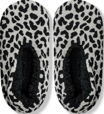 Brand New Isaac Mizrahi Slippers. Size Medium(7-8).-image