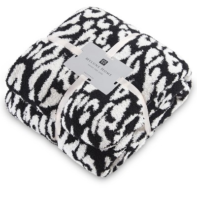 Ultra Soft Leopard Throw Blanket (71x78 inches) Microfiber Blanket Plush Warm...-image