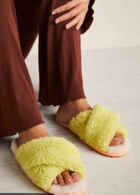 EMU Australia x Free People Mayberry Teddy Cozy Slippers Yellow Size 8 NWT $69-image