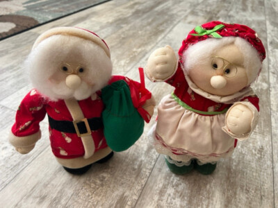 Vintage Animated 10” Santa and Mrs. Clause Wind Up Christmas Decorations READ-image