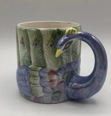 JUMBO HENRIKSEN IMPORTS 3D PEACOCK CERAMIC COFFEE MUG 12 oz IRIDESCENT-image