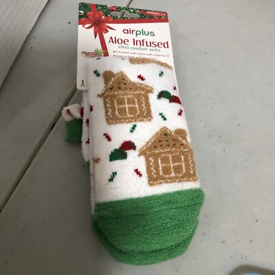 Airplus Fuzzy Gingerbread House Socks Aloe & Vitamin E Infused Ultra Comfort NEW-image