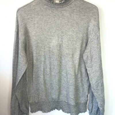 Cozy Gray Crewneck Sweater Casual Everyday Wear Soft Knit Pullover-image