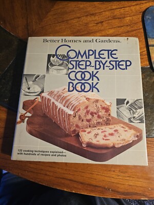 Vintage 1979 Better Homes & Gardens Complete Cookbook Recipes Cook Book Cooking-image