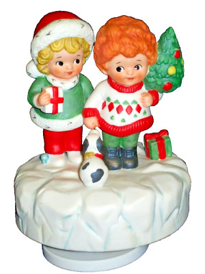 Puppy Love Christmas wind-up Musical Figurine w/box Vintage 1982 porcelain -image