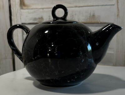 Henriksen Imports  Teapot Black /White Marble Design Locking Tab Lid Vintage-image