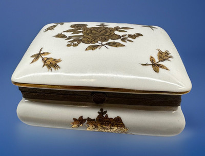 Vintage Arnart Imports Japan Porcelain Gold Roses Hinged Trinket Jewelry Box-image