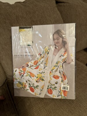 Cozy Plush Wrap Faux Fur Trim With Pockets Wearable Blanket 50x70