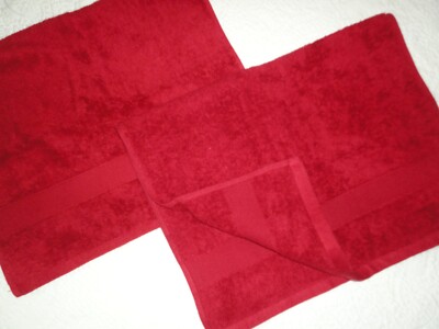 WALMART MAINSTAYS AUTUMN RED SOLD (2PC) HAND TOWELS  100% COTTON 16 X 26-image