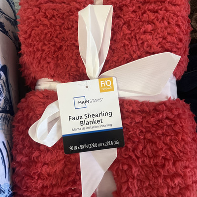 Mainstays Faux Shearling Blanket, Red, Full/Queen 90