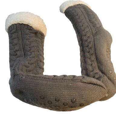 Fall/winter Socks GrayWhite Cable Knit Fleece Lined Slippers w/grippers - NEW !!-image