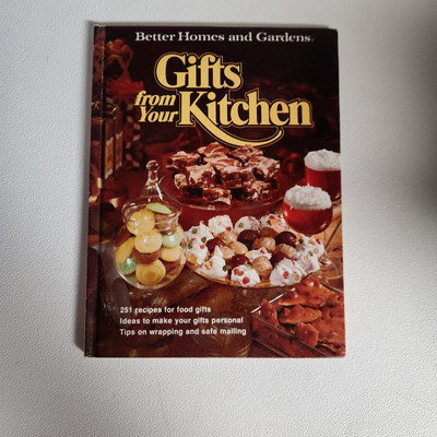 Better Homes and Gardens Cookbook Gifts From Your Kitchen MEREDETH First 1977 HC-image
