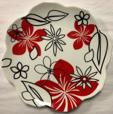 PIER 1 IMPORTS FLORAL APPETIZER DESERT PLATE PORCELAIN RED BLACK WHITE FLORAL 6