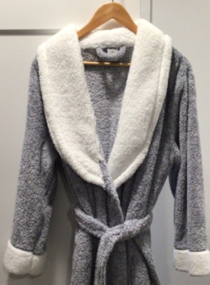 New Women's Plush Wrap Front Robe Size M by Croft & Barrow-image