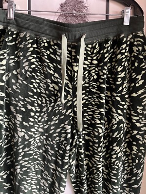Cozy XL velour pull on pants lounge/ casual poly spandex green animal pattern-image