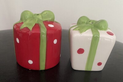 Design Imports DII Presents Christmas Salt & Pepper Shaker Set -image