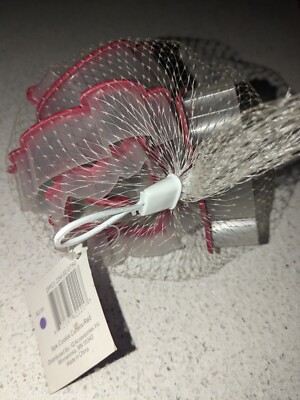 IQ Accessories 6 Piece Christmas Cookie Cutter Set, made in China -image