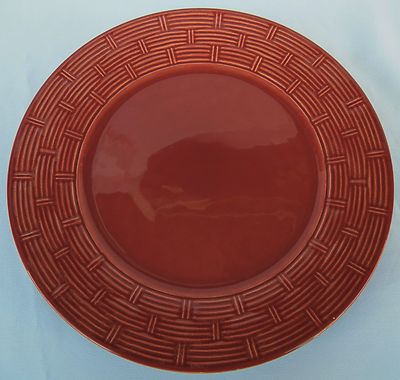 SET OF 2 PIER 1 RATTAN WEAVE BURGUNDY SALAD PLATES BASKET WEAVE 8 3/8