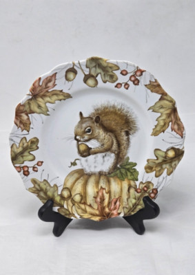 Pier 1 Imports Mazey the SQUIRREL Critters Plate  8.5”-image