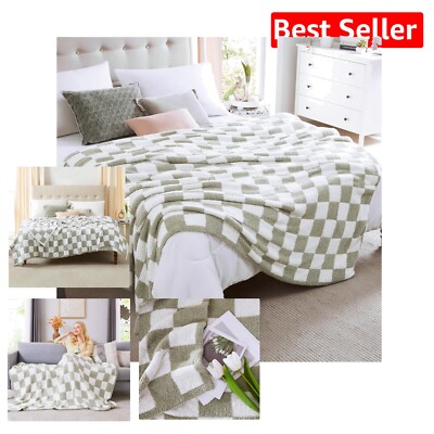 Luxurious Sage Green Checkered Throw Blanket - Cozy Microfiber Comfort 90