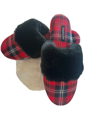 NEW VICTORIA'S SECRET BLACK RED PLAID FUZZY COZY SATIN SLIPPERS  Size Small-image