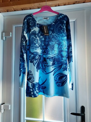 REDUCED size S top quality expensive very v soft cosy luxury long sleeve jumper-image