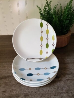 PIER 1 IMPORTS BEADED GARLAND DESSERT SALAD APPETIZER PLATES - SET OF 4 - EUC-image