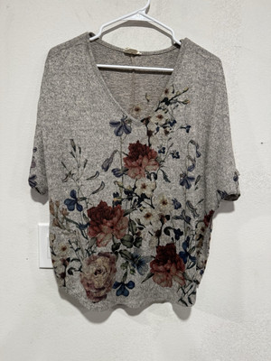 Ember Floral Short Sleeve Shirt Size Medium Soft Cozy Cottage Moody-image