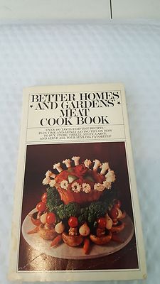 Better Homes and Gardens Meat Cookbook Paperback – 1974 by Bantam Books (Author)-image