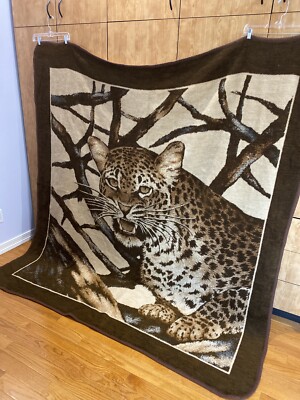 Heavyweight Blanket, Cozy Fleece, Luxurious Saharan Leopard, 82”L × 84”W, 5 lbs-image