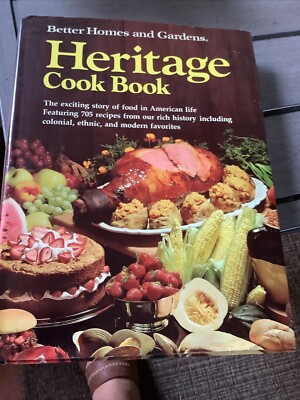 Better Homes & Gardens Heritage History & CookBook Illustrated Hardcover Vintage-image