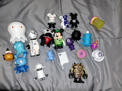 Ss# Large Lot Of Imports And Other Designer Figurines--image