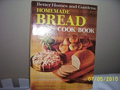 Better Homes and Garden Homemade Bread Cook Book Hardcover-image