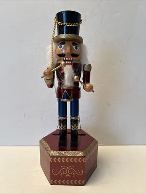VTG Nutcracker Motion Musical Wind-Up Soldier Drummer Boy (wire string)12” Tall-image